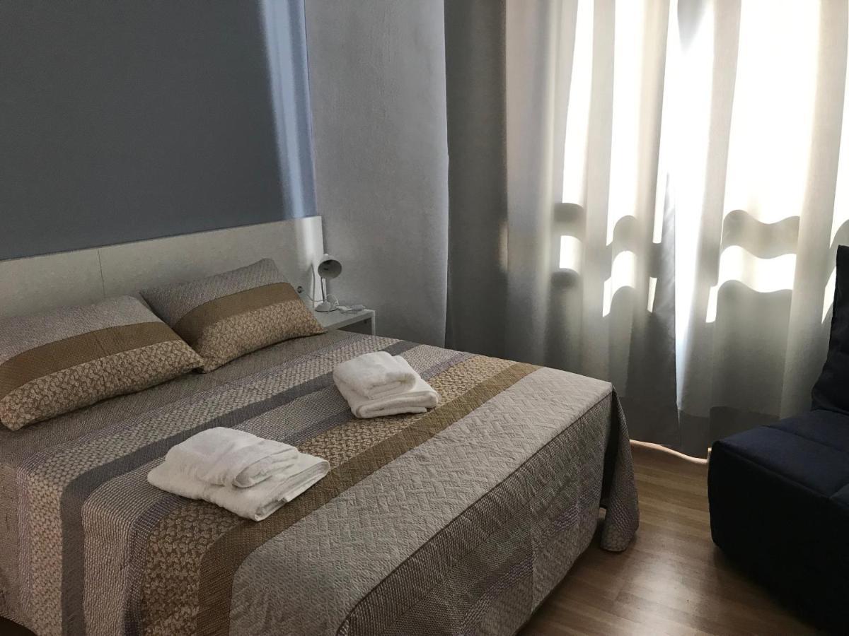 Hostal Casiano Camarasa 외부 사진
