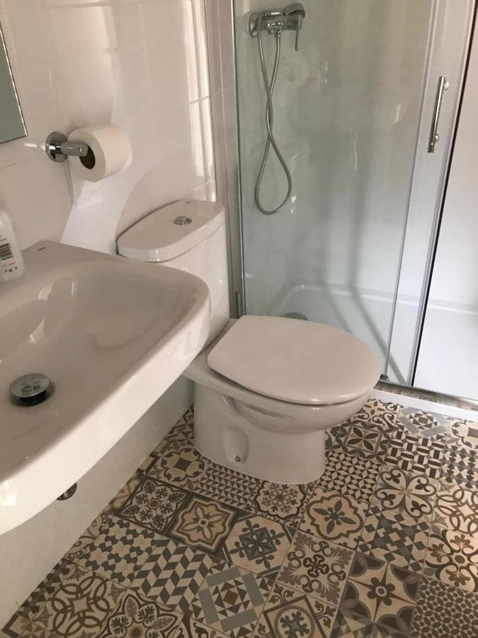 Hostal Casiano Camarasa 외부 사진