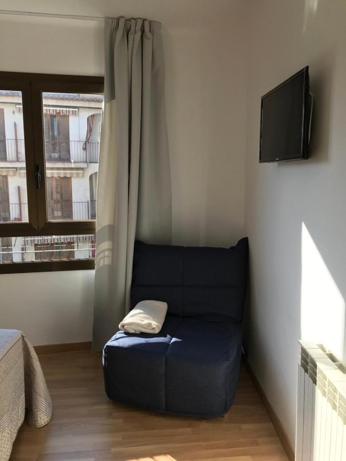 Hostal Casiano Camarasa 외부 사진