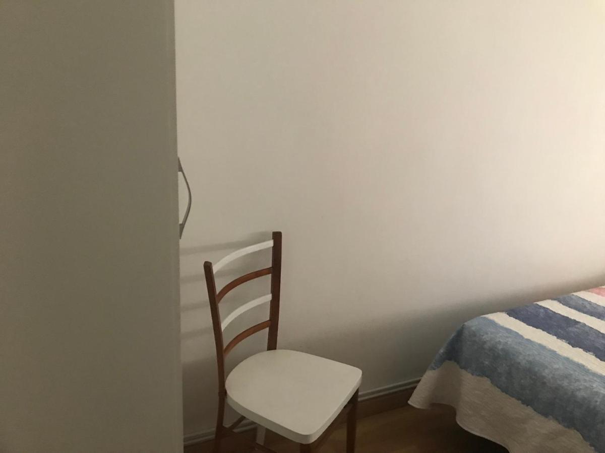 Hostal Casiano Camarasa 외부 사진