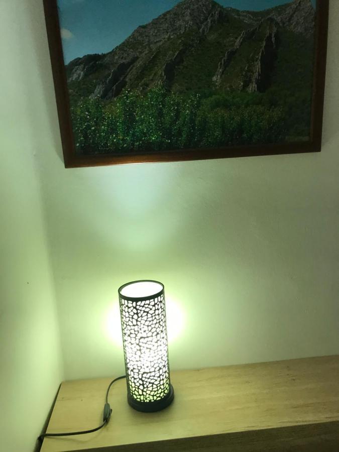Hostal Casiano Camarasa 외부 사진