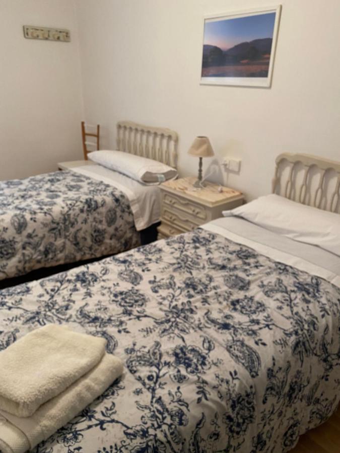 Hostal Casiano Camarasa 외부 사진